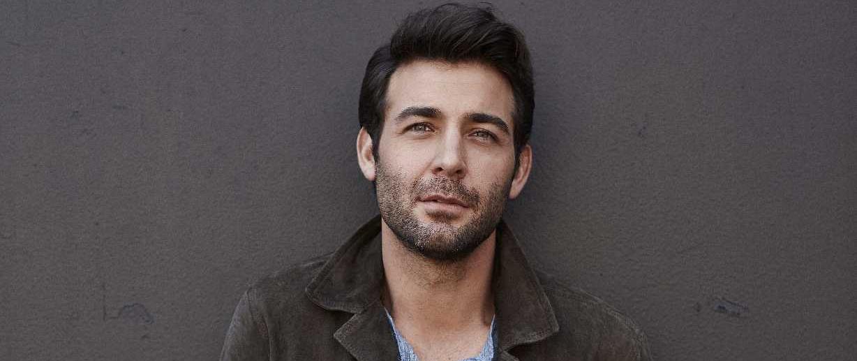 Portrait of James Wolk, american actor