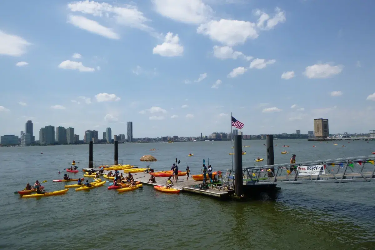 People kayaking at Hudson River