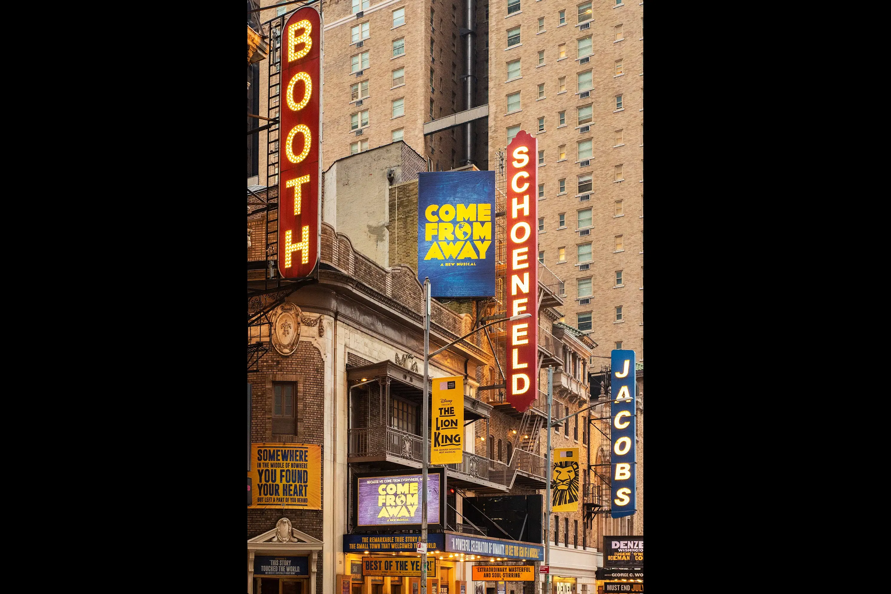 Come-From-Away-Broadway-Times-Square-Manhattan-NYC-Marquee-Theatre-Broadway-Week-David-La-Spina