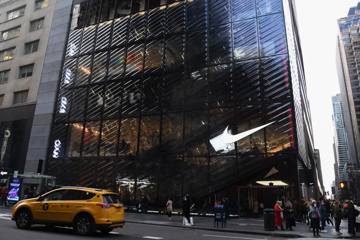 Nike NYC, House of Innovation. Photo: Chloe Silversmith, Fifth Avenue Association